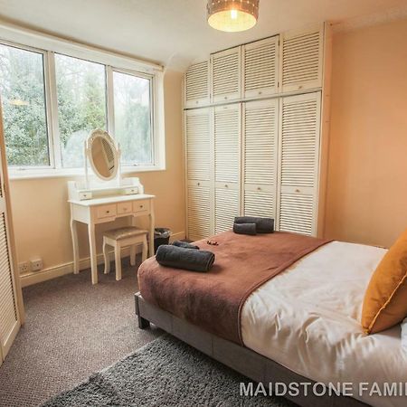 Maidstone Family Homes Upper Road Cottage エクステリア 写真