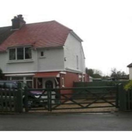 Maidstone Family Homes Upper Road Cottage エクステリア 写真