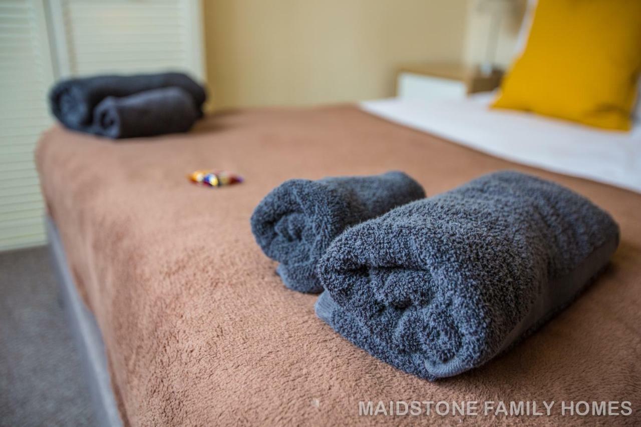 Maidstone Family Homes Upper Road Cottage エクステリア 写真