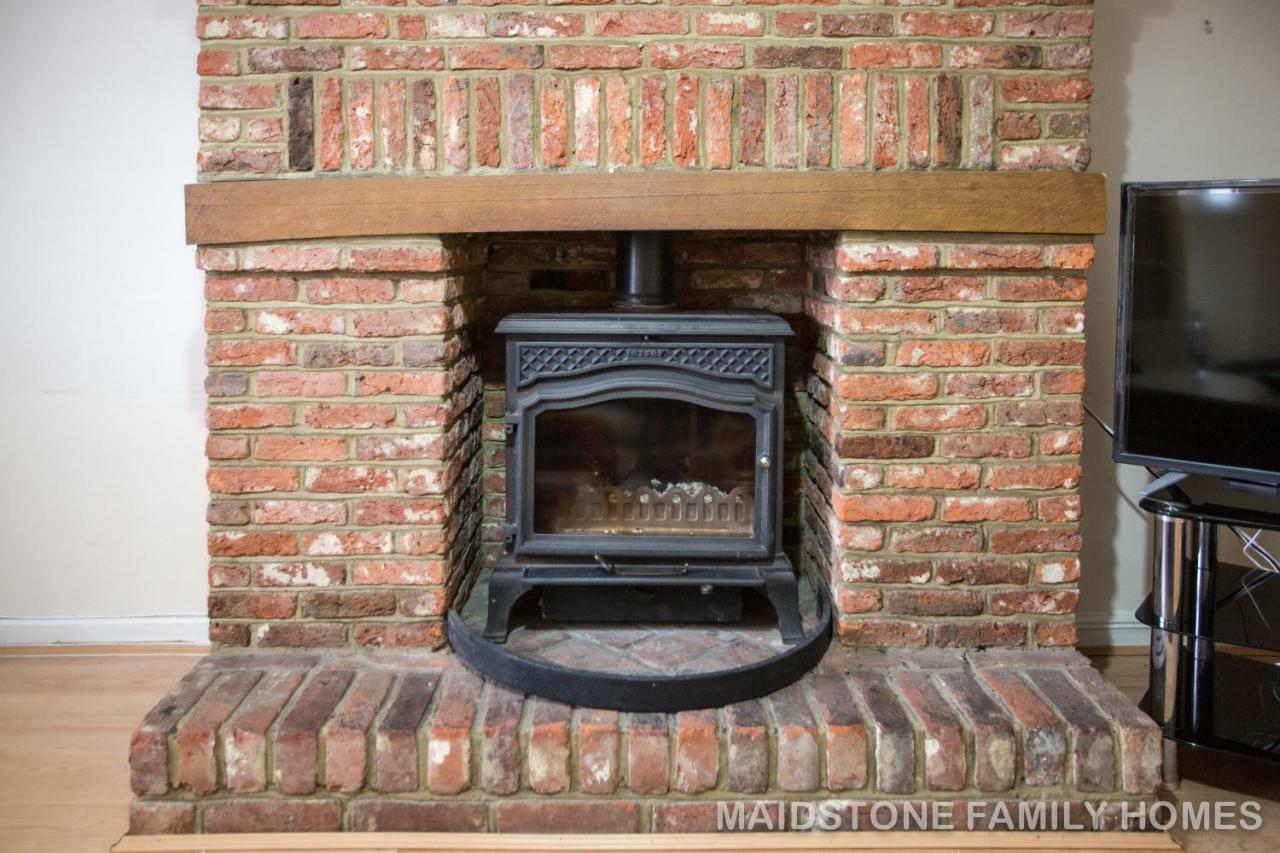 Maidstone Family Homes Upper Road Cottage エクステリア 写真