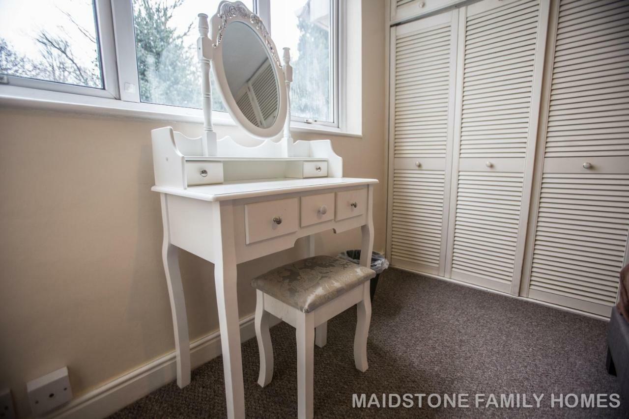 Maidstone Family Homes Upper Road Cottage エクステリア 写真