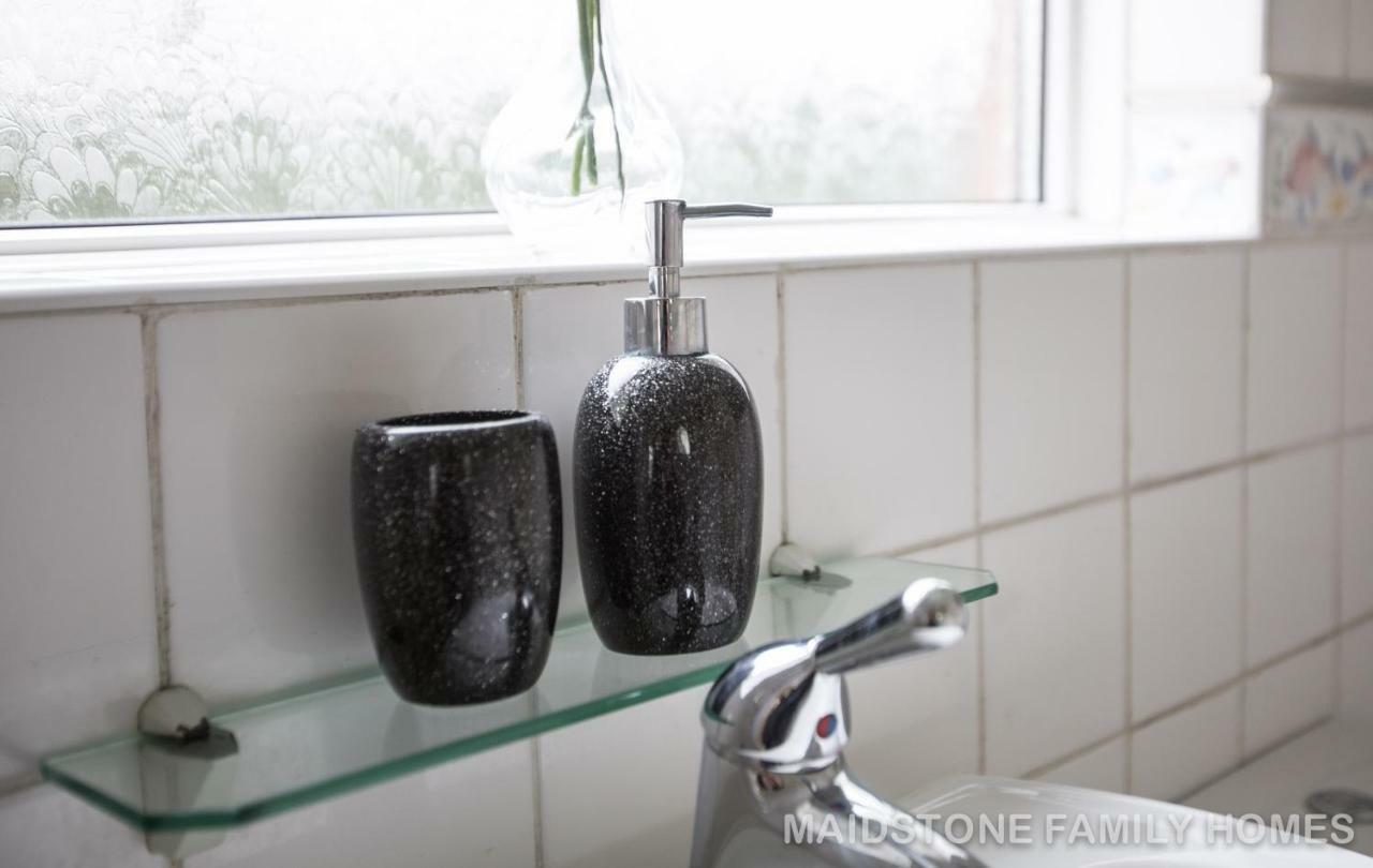 Maidstone Family Homes Upper Road Cottage エクステリア 写真