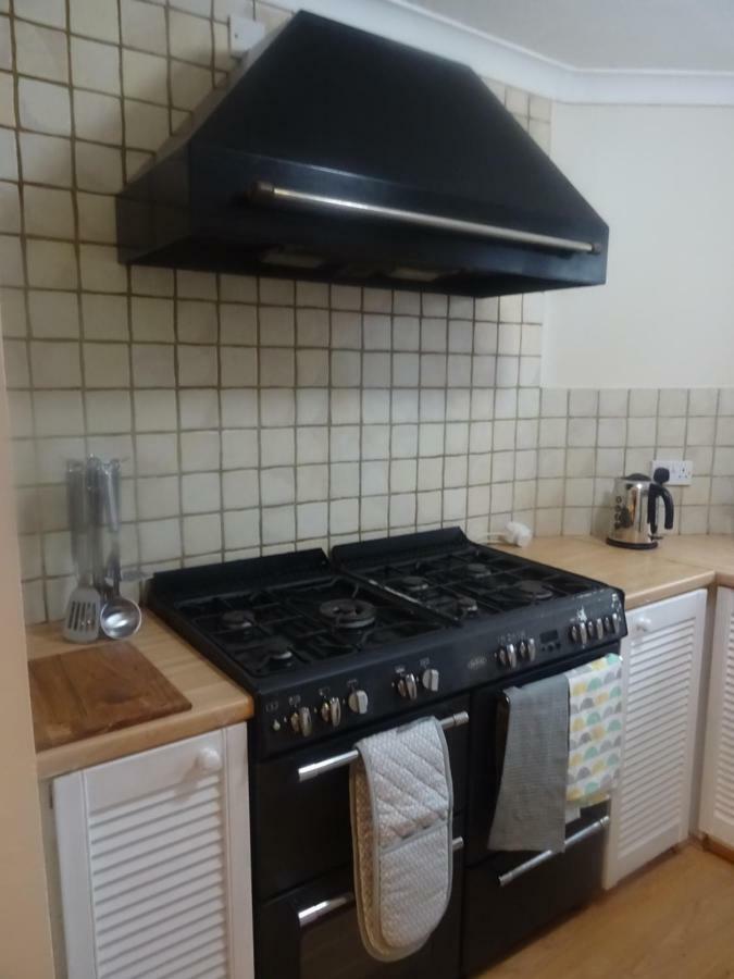 Maidstone Family Homes Upper Road Cottage エクステリア 写真